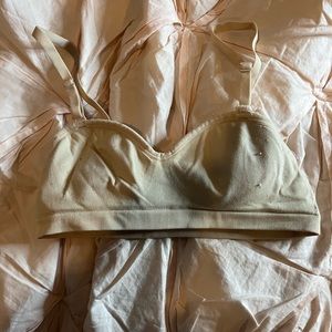 34A beige Creme form fitting T shirt bra